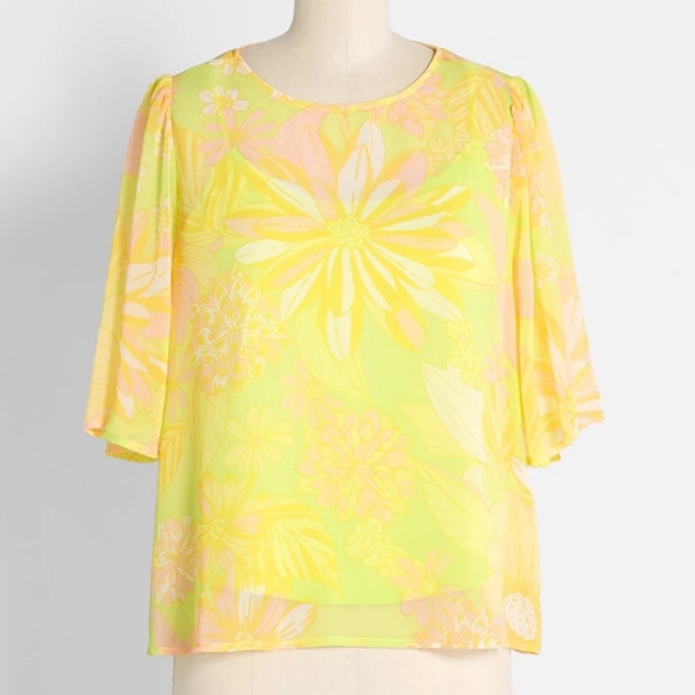 NWT Modcloth Fluttering Outta Sight Blouse Top - size women’s medium - yellow